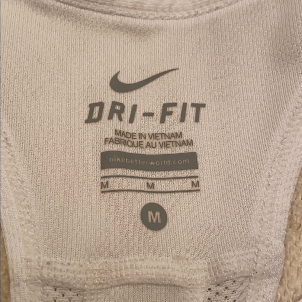 Racerback Nike tank top - Picture 3 of 7
